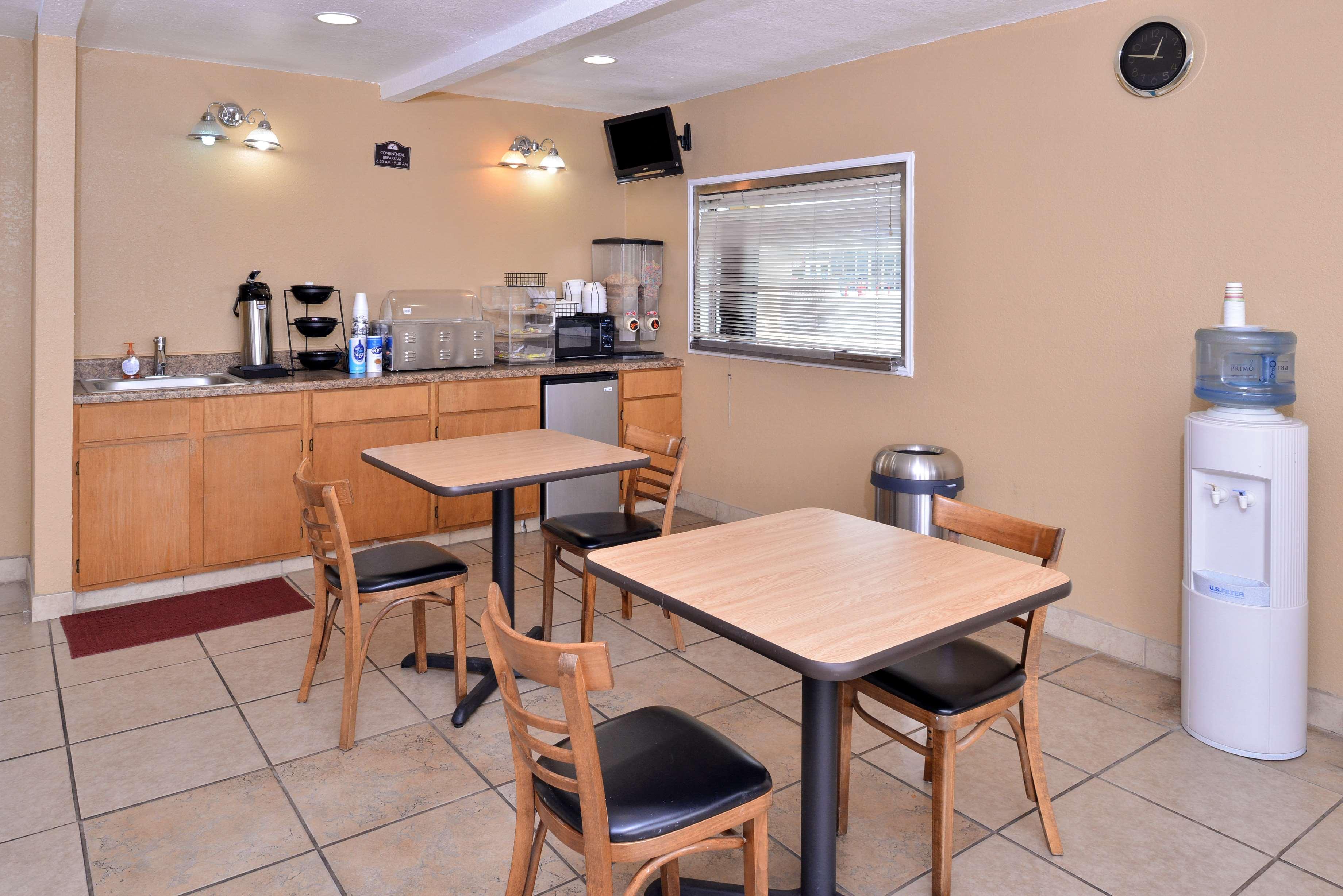 Americas Best Value Inn Schulenburg Kültér fotó
