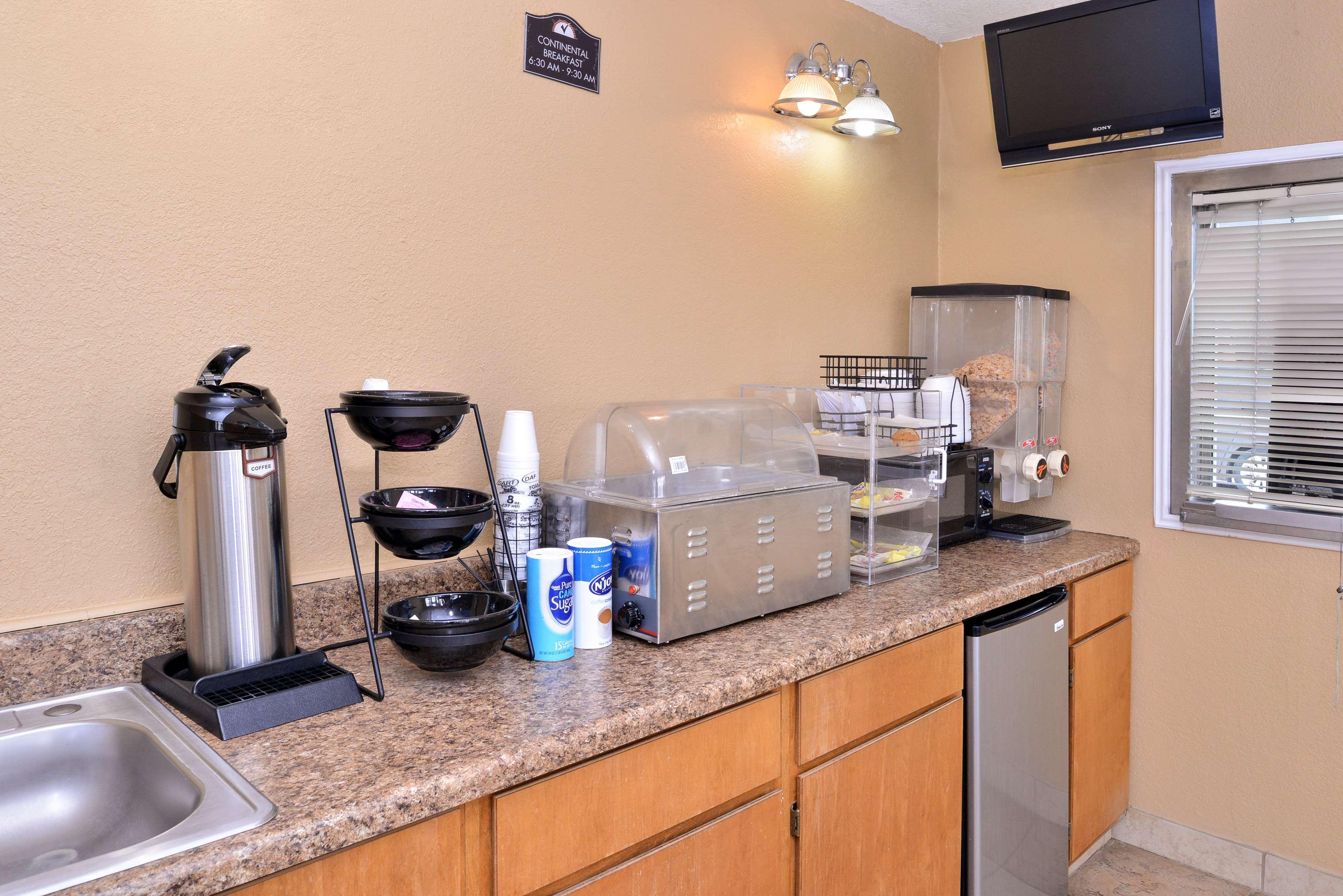 Americas Best Value Inn Schulenburg Kültér fotó